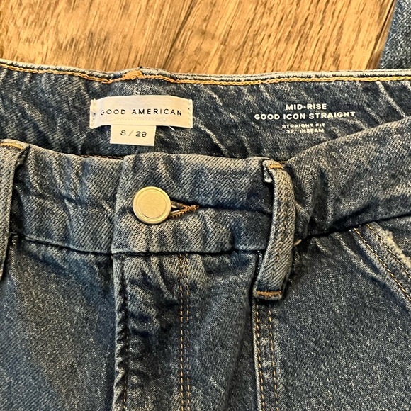 Good American Mid Rise Straight Leg Jean - Picture 7 of 8